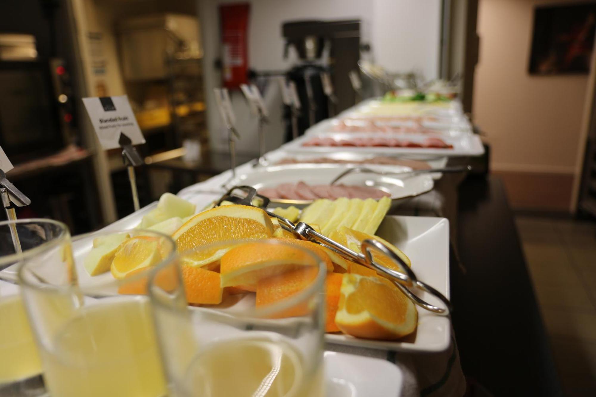 Hotell Vilja อูเมโอ ภายนอก รูปภาพ
